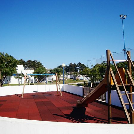 Orbitur Canidelo Bungalows - Caravan Park Вила-Нова-ди-Гая Экстерьер фото